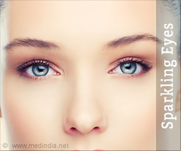 Eyes shine robin nest